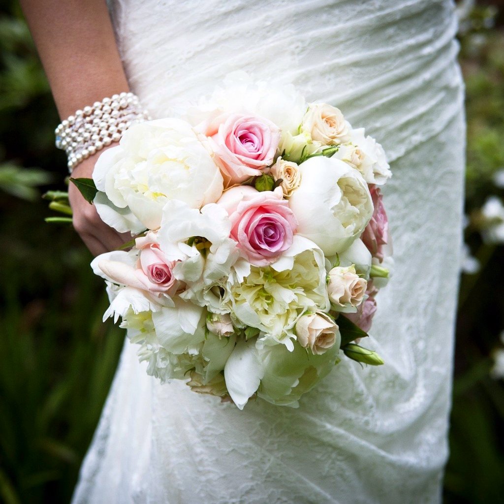 Bride's Bouquets - Viva